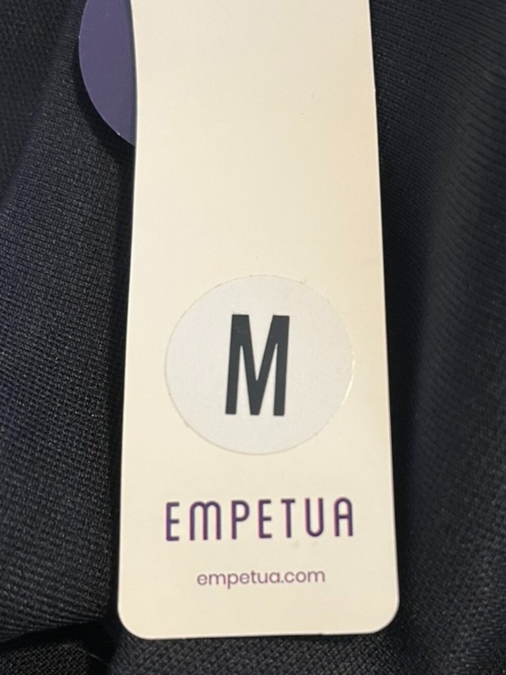 Empetua black medium midwaist shaping capri legging NWT - Picture 4 of 5